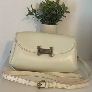 Leather Crossbody with removable strap